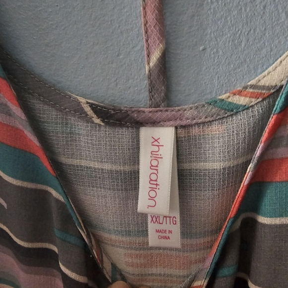 Top - Picture 3 of 3